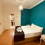 Hotel Adora 3*