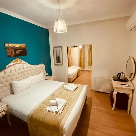 Adora Istanbulská provincie