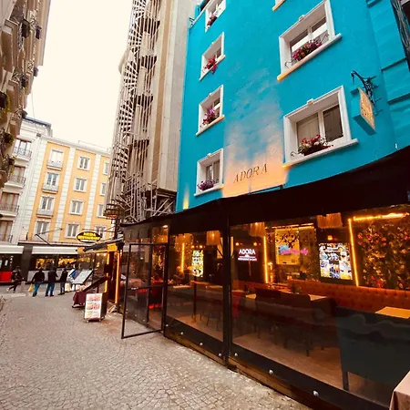 Adora Hotel 3*