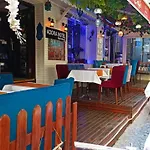 Adora Ξενοδοχείο 3*