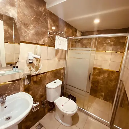 Adora Cafe & Restaurant Hotel Istanbul
