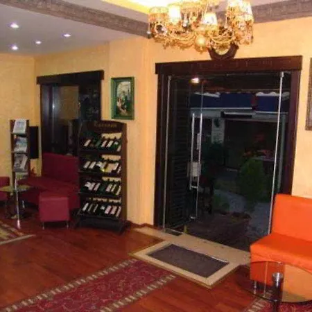 Adora Cafe & Restaurant Hotel